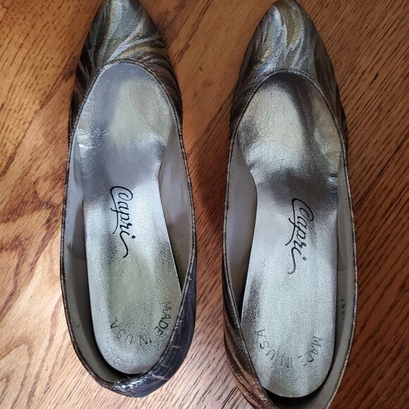 Vintage Y2K Capri 7.5 Metallic Zebra Kitten Heels EUC - Picture 3 of 5